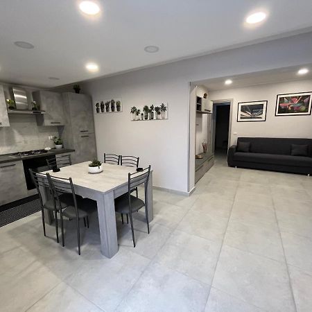 Baciati Dal Sole Apartment Catania Exterior photo
